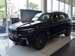 寶馬X5外觀圖片