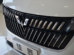 五菱佳辰細(xì)節(jié)圖片