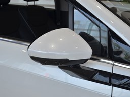 五菱佳辰細(xì)節(jié)圖片