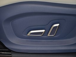 榮威鯨內飾圖片