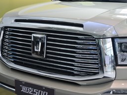 坦克500細節(jié)圖片