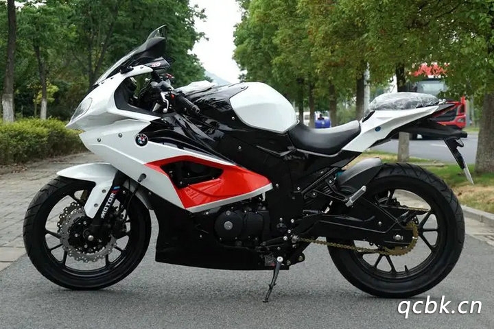 200cc的摩托車可以跑多快