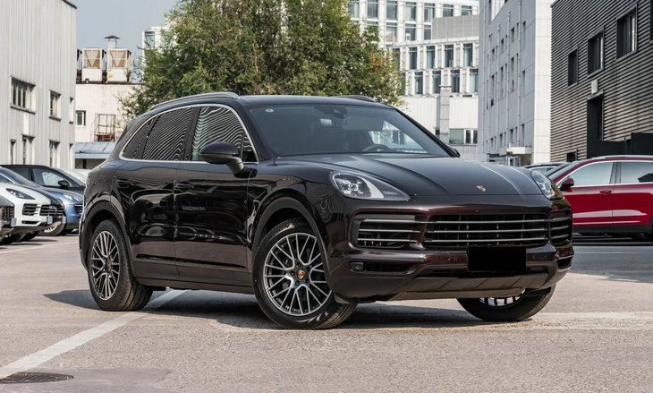 卡宴混動和汽油哪個更好