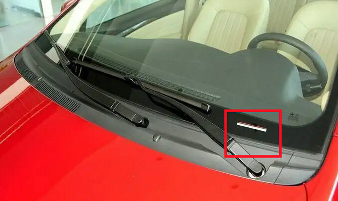 車架號一般在哪個位置