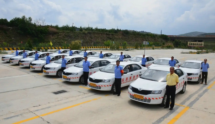 現在學車費用多少錢呢