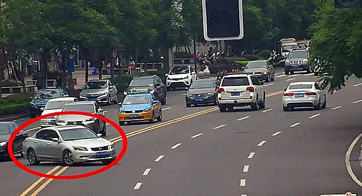 機(jī)動(dòng)車違反禁止標(biāo)線指示的扣幾分