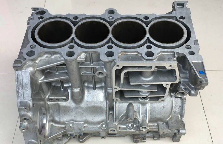 發動機缸體材料是鑄鐵好還是鋁合金好