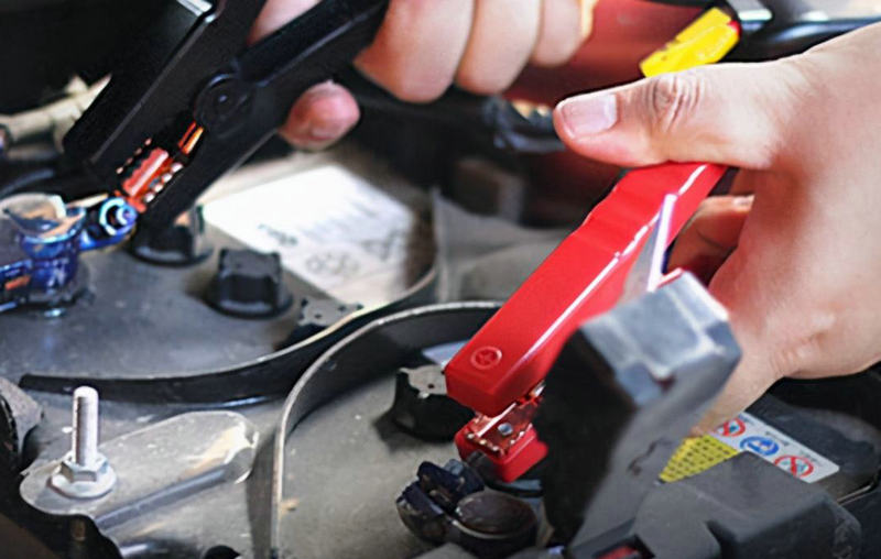 車(chē)打不著火電瓶沒(méi)電怎么辦