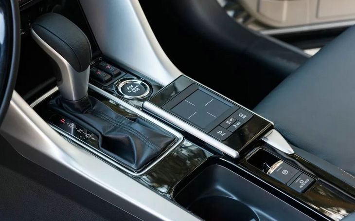 cvt無級變速模擬8擋是什么意思