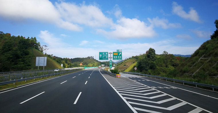 高速超速新規定2022 高速超速怎么罰