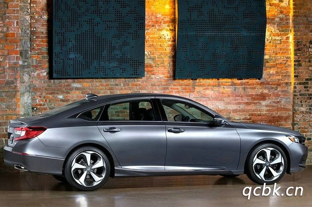 嘉實多磁護和極護哪個好 有什么區別