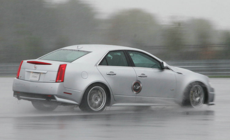 轉向不足和推頭的區別是什么