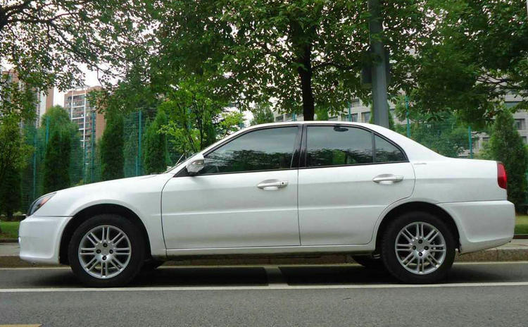 三菱藍瑟和evo的區別是什么