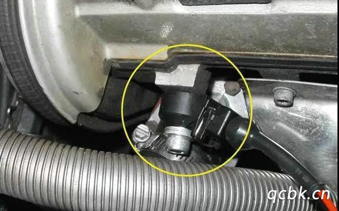 爆震傳感器的類(lèi)型有哪些