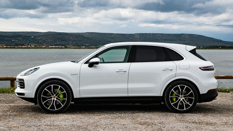 大卡宴小卡宴區別在哪里