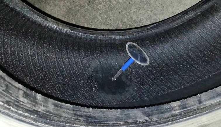 汽車(chē)修理店補(bǔ)胎要多少錢(qián)