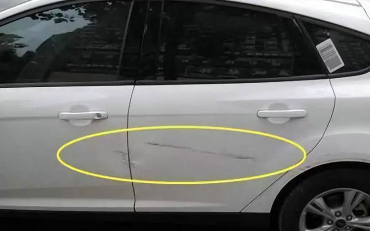 4s店提車發現有輕微劃痕怎么解決