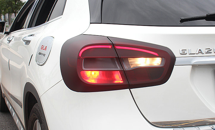 車燈貼膜的優缺點是什么