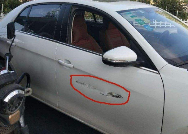 為什么小刮蹭千萬別補漆