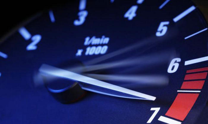 cvt急加速4000轉傷變速箱嗎