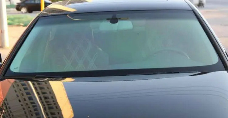 汽車前擋風玻璃貼膜有必要嗎