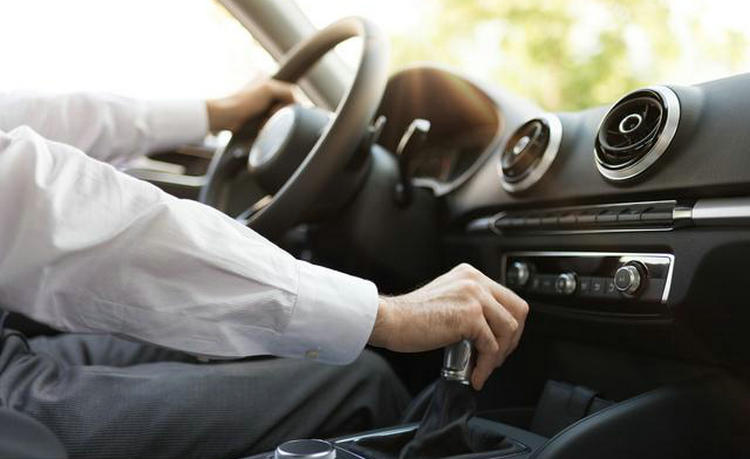 停車熄火的正確順序是什么