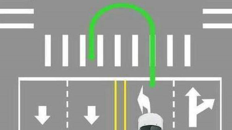 在左轉車道掉頭違章嗎