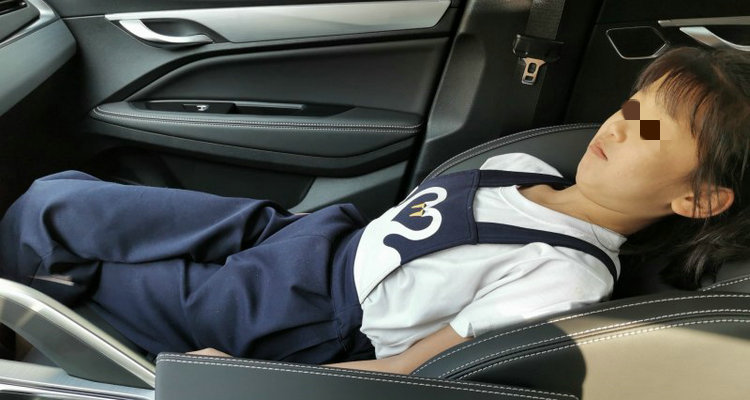 車內休息如何反鎖車門