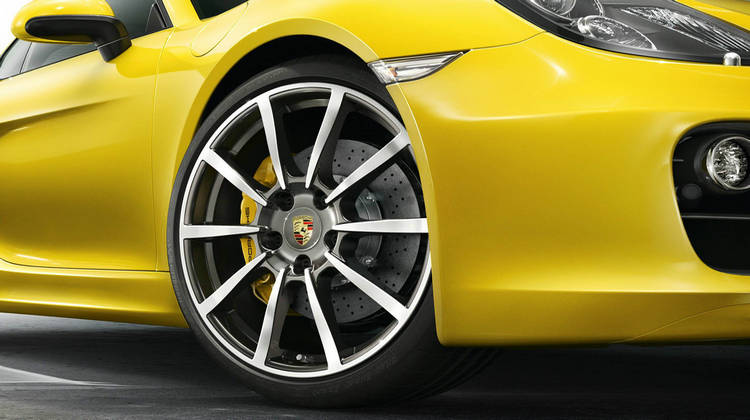 輪轂被馬路牙子刮花怎么修復