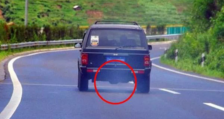 汽車(chē)?yán)鋯?dòng)冒藍(lán)煙需要修嗎