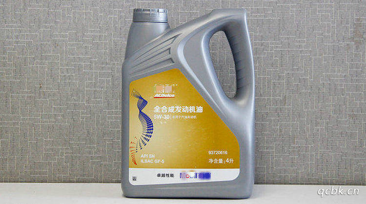 全合成機油用一年半行不行