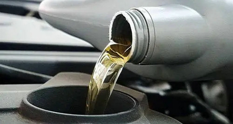 老舊車用5w30還是5w40機(jī)油好