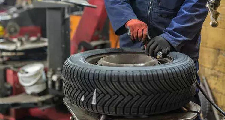 網上買的輪胎自己能換嗎