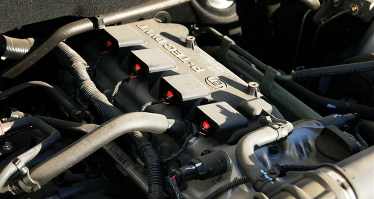 早晨第一次打火怠速不穩正常嗎