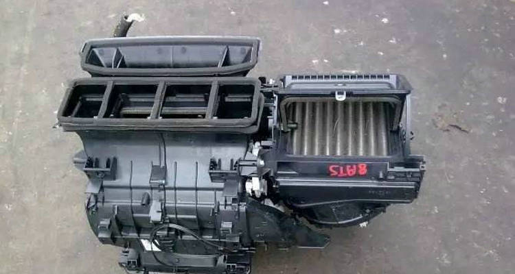 汽車空調蒸發箱多久清洗一次