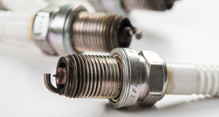 火花塞壞了一個還能繼續開嗎