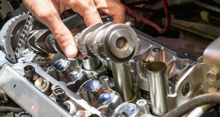 汽車發動機漏油的原因及修理辦法