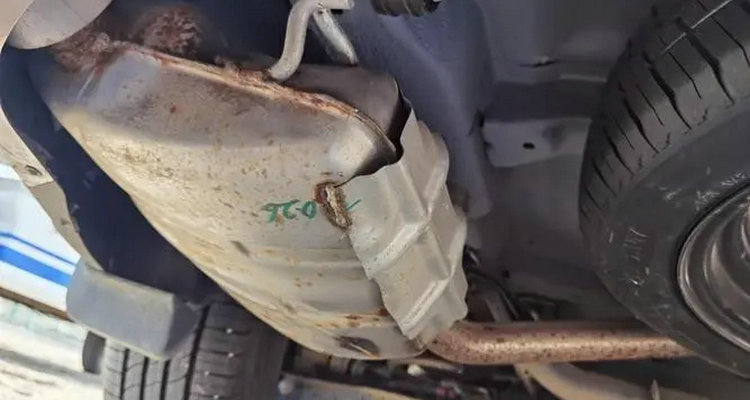 汽車排氣管生銹的原因是什么