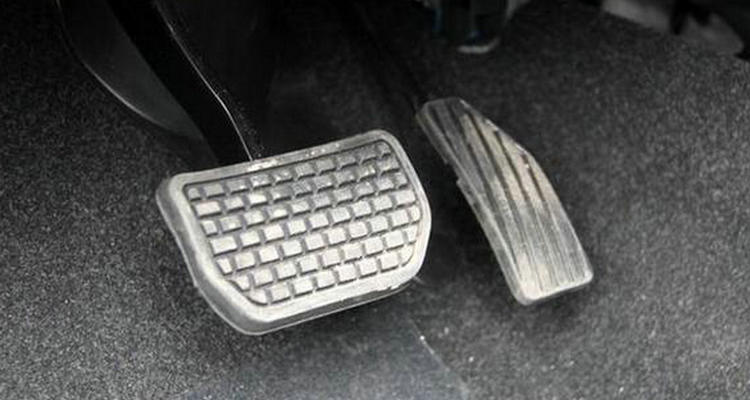 怎么判斷剎車空氣沒排干凈