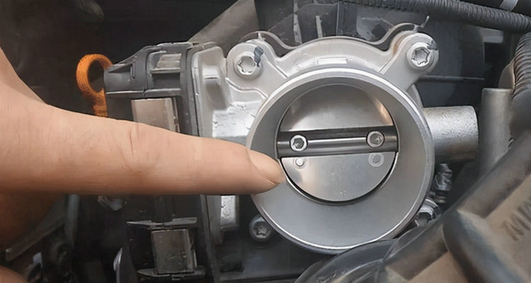 自己可以清洗節氣門嗎 節氣門如何自己清洗