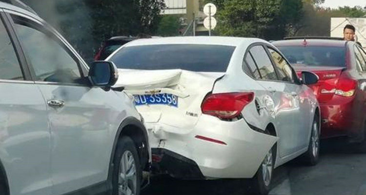 高速追尾后車全責怎么賠償