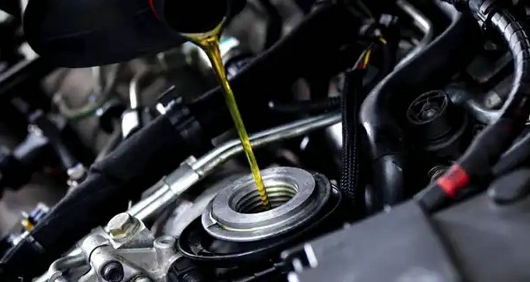 汽車發動機油泥多了有什么影響