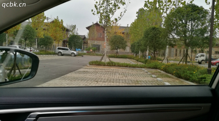 車窗升降不順暢怎么解決