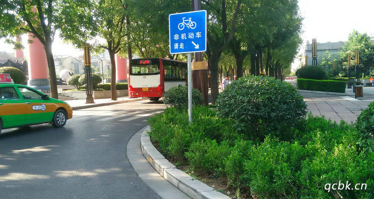 非機動車在什么情況下可以借用機動車道