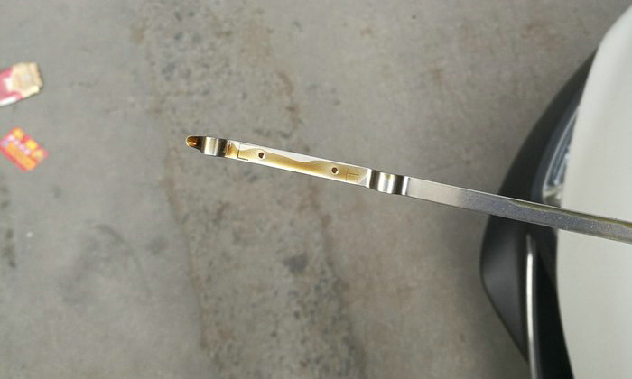 機油加少了對發動機影響