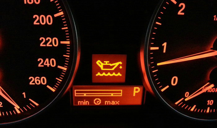 機油燈亮了還能繼續開嗎