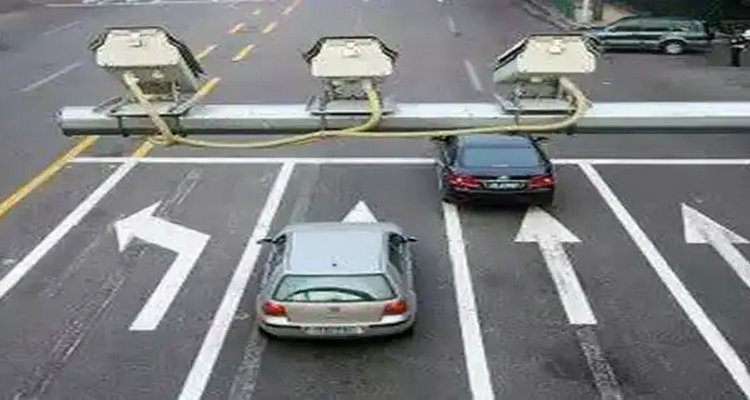 左轉燈紅燈可以掉頭嗎