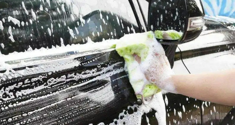 車漆腐蝕了怎么處理簡單