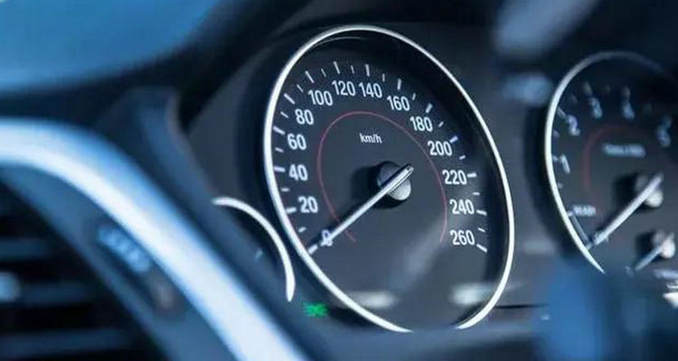 汽車不開多久發(fā)動(dòng)一次最好