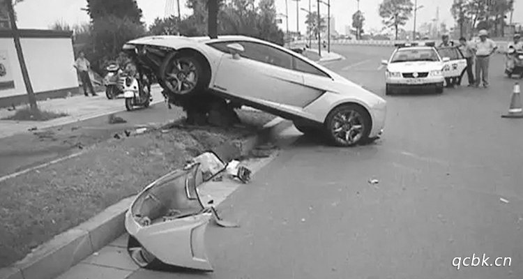 無證駕駛出車禍應當承擔什么責任